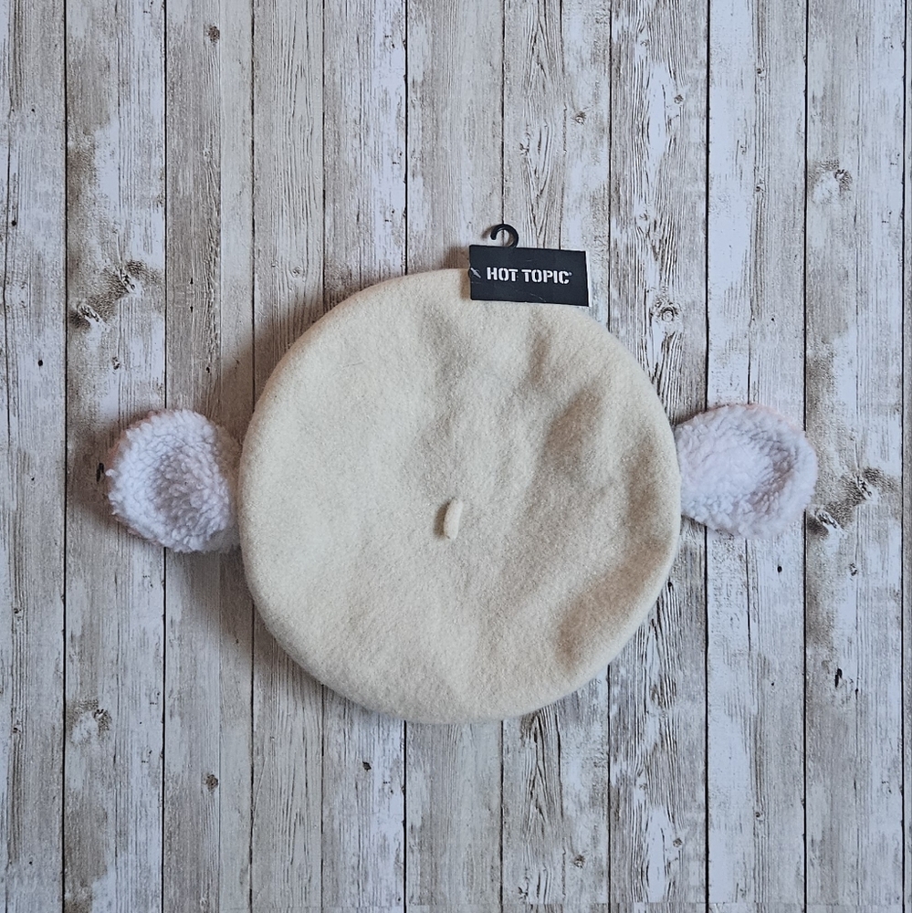 NWT Topic 3D Lamb Beret